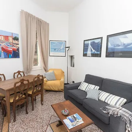 Vista Mare Oltre I Parchi Apartment *